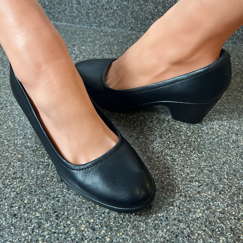 Clarks Collection Womens 7M Classic Black Leather Pump Block Comfort Heel SlipOn
